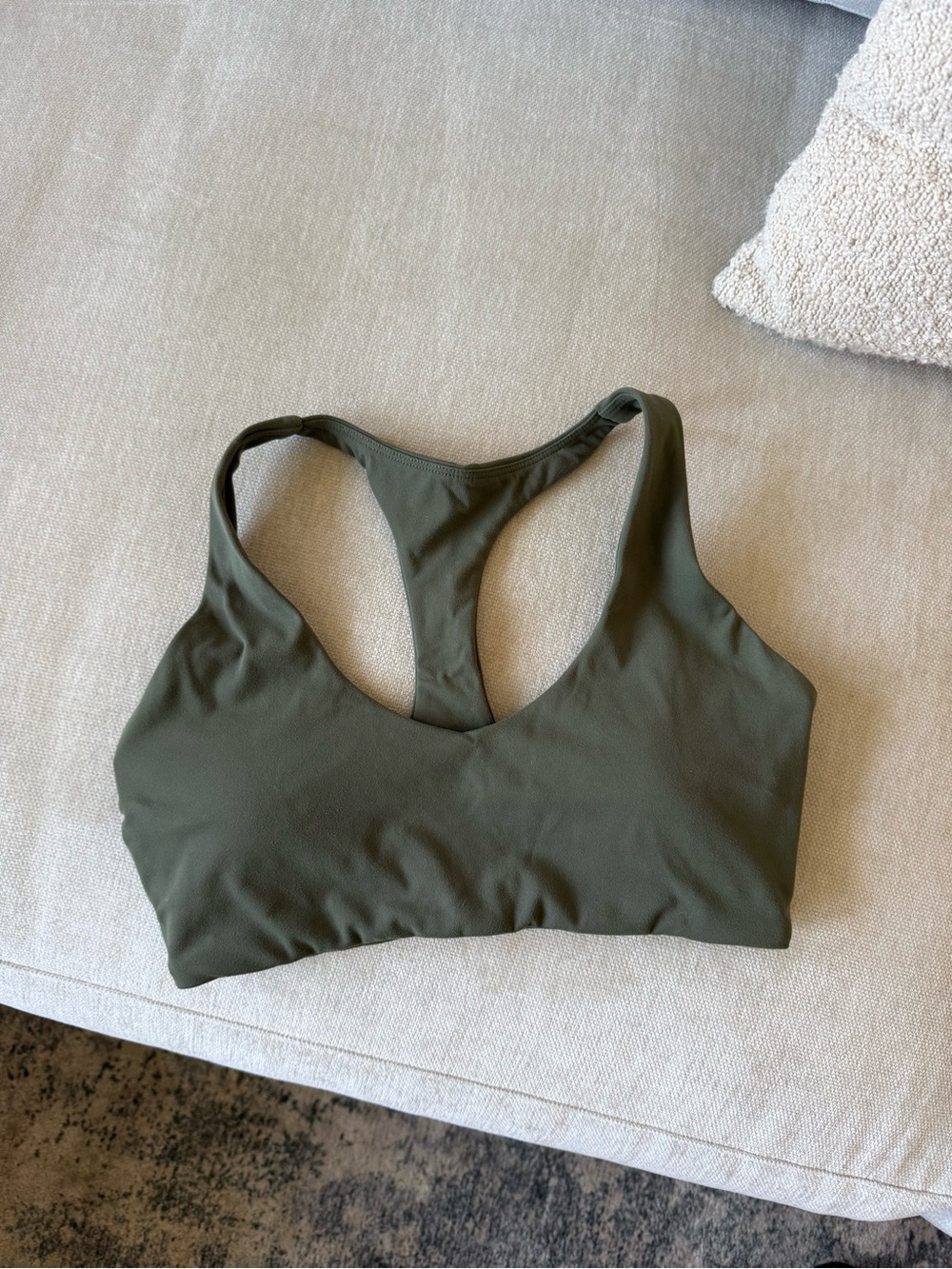 Soft motion sports bra